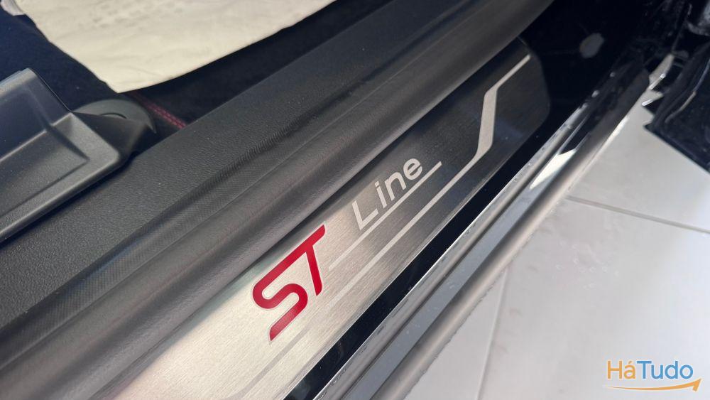 Ford Puma 1.0 EcoBoost MHEV ST-Line Design Ford Puma 1.0 EcoBoost MHEV ST-Line Design