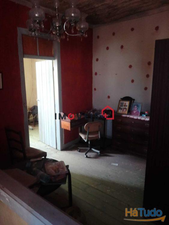 Casa T3 2 pisos para Recuperar Casa T3 2 pisos para Recuperar