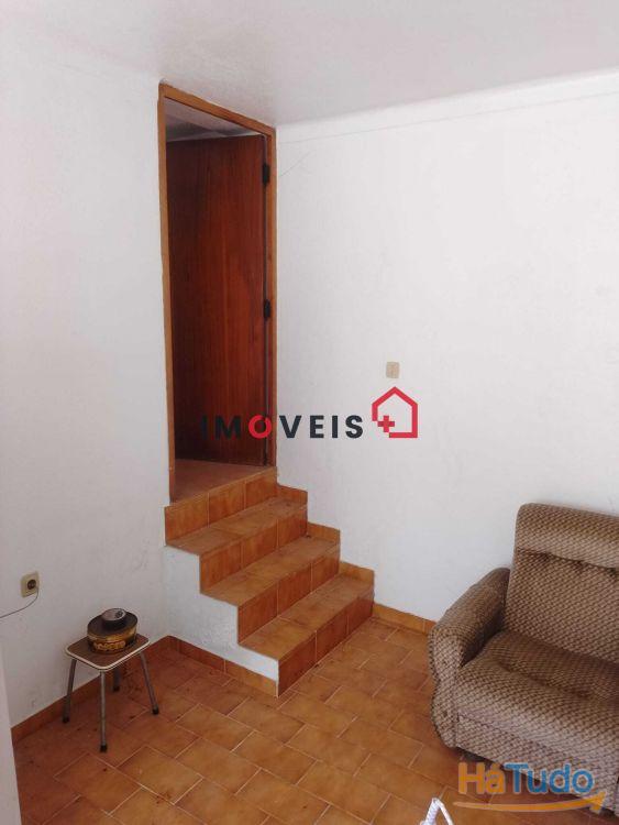Casa T3 2 pisos para Recuperar Casa T3 2 pisos para Recuperar