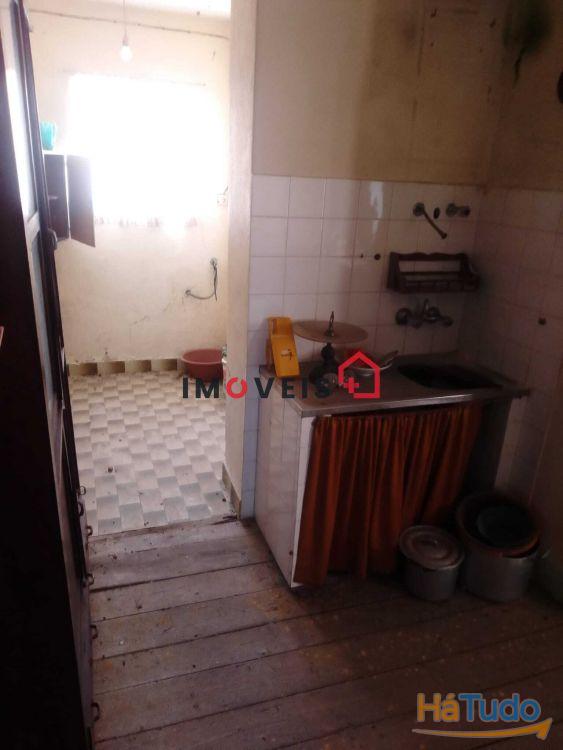 Casa T3 2 pisos para Recuperar Casa T3 2 pisos para Recuperar