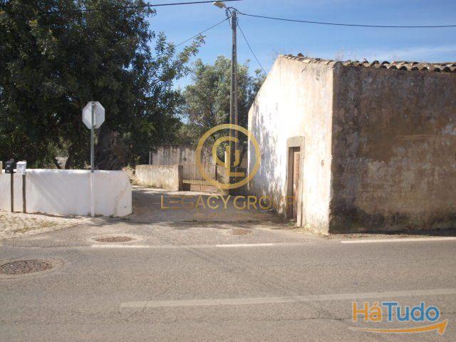 Oportunidade Única em Loulé ? Moradia para Restaurar na Goldra Oportunidade Única em Loulé ? Moradia para Restaurar na Goldra