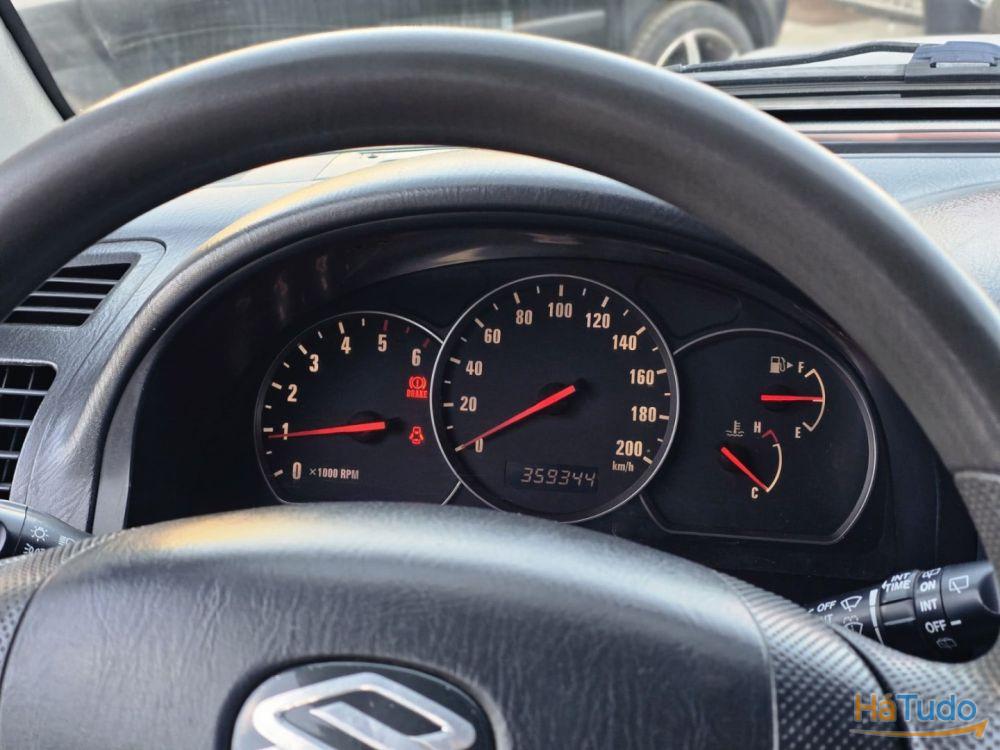 Suzuki Grand Vitara XL-7 2.0 HDi Suzuki Grand Vitara XL-7 2.0 HDi