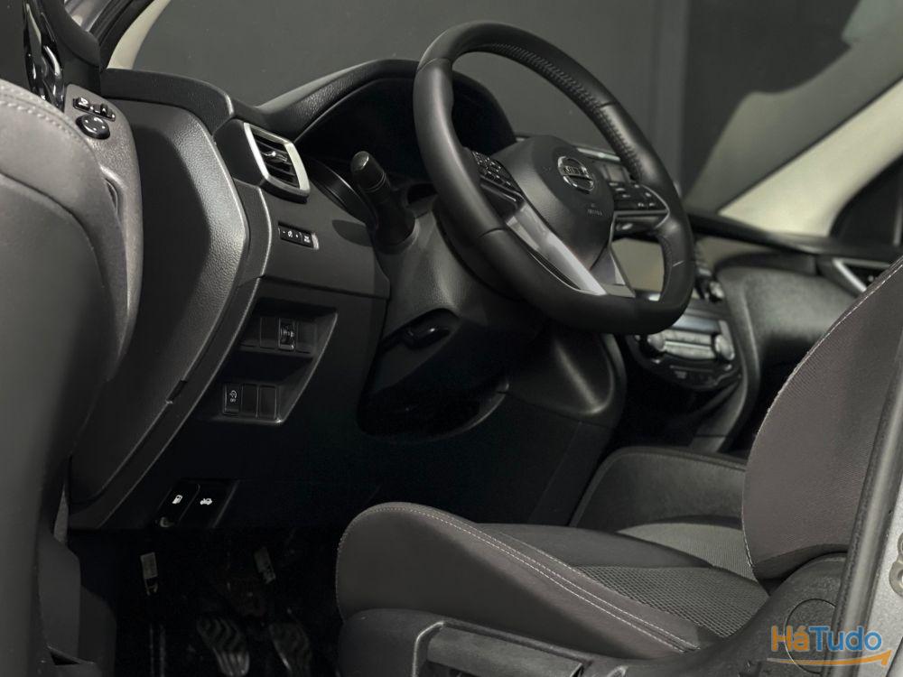 Nissan Qashqai 1.5 dCi N-Connecta Nissan Qashqai 1.5 dCi N-Connecta