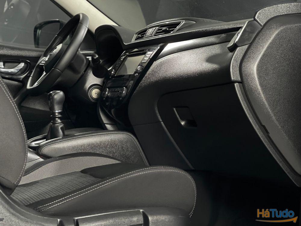 Nissan Qashqai 1.5 dCi N-Connecta Nissan Qashqai 1.5 dCi N-Connecta