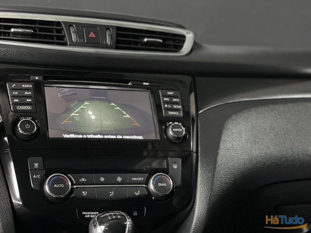 Nissan Qashqai 1.5 dCi N-Connecta Nissan Qashqai 1.5 dCi N-Connecta