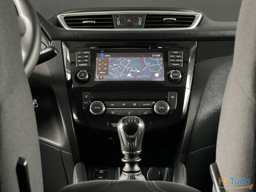 Nissan Qashqai 1.5 dCi N-Connecta Nissan Qashqai 1.5 dCi N-Connecta