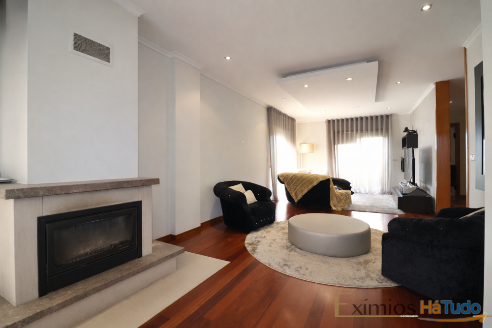 Moradia V3 com garagem, em Aguçadoura Moradia V3 com garagem, em Aguçadoura