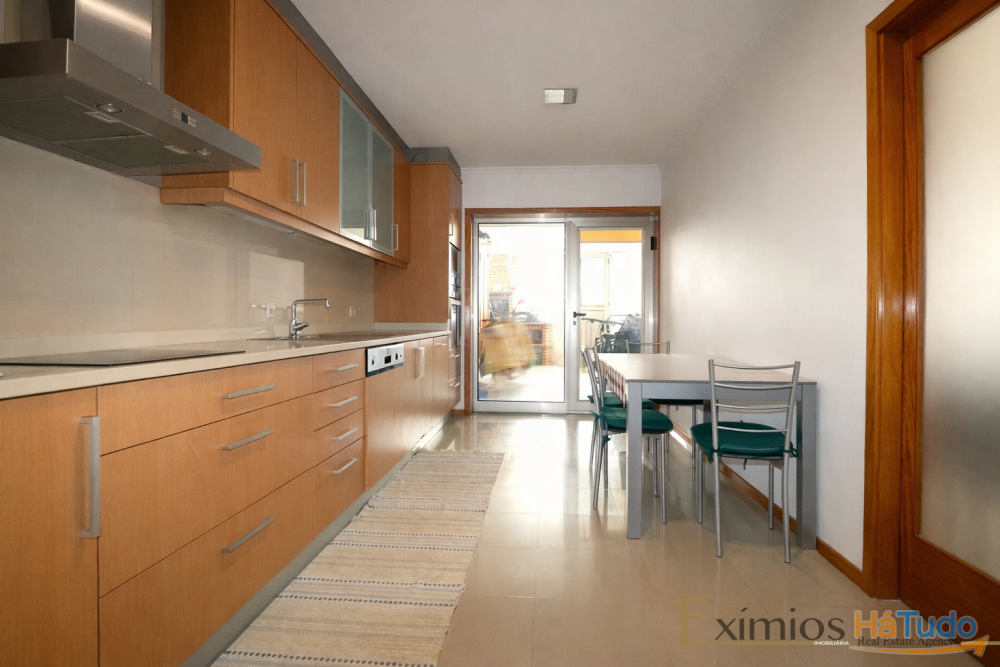 Moradia V3 com garagem, em Aguçadoura Moradia V3 com garagem, em Aguçadoura