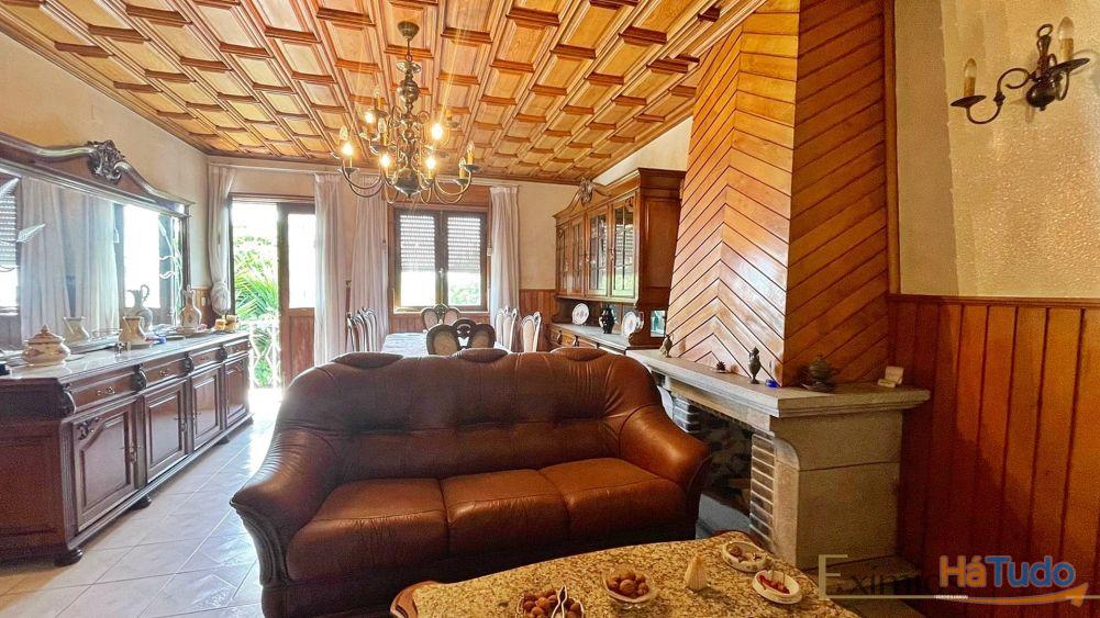 Moradia V3 com garagem para dois carros, em Beiriz Moradia V3 com garagem para dois carros, em Beiriz