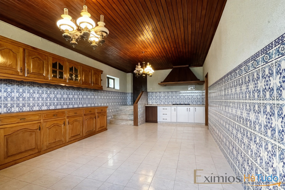 Moradia V3 com garagem para dois carros, em Beiriz Moradia V3 com garagem para dois carros, em Beiriz