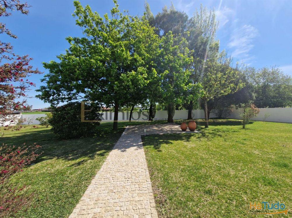 Moradia isolada V5, com piscina aquecida, na Póvoa de Varzim Moradia isolada V5, com piscina aquecida, na Póvoa de Varzim