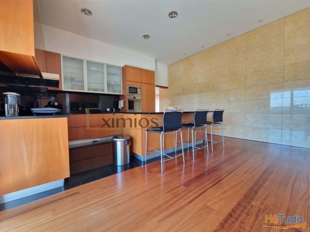 Moradia isolada V5, com piscina aquecida, na Póvoa de Varzim Moradia isolada V5, com piscina aquecida, na Póvoa de Varzim