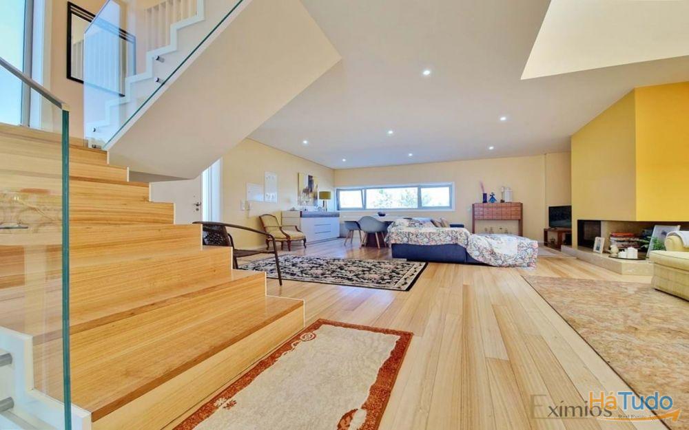 Moradia isolada V2+1 de arquitetura moderna, em Argivai Moradia isolada V2+1 de arquitetura moderna, em Argivai