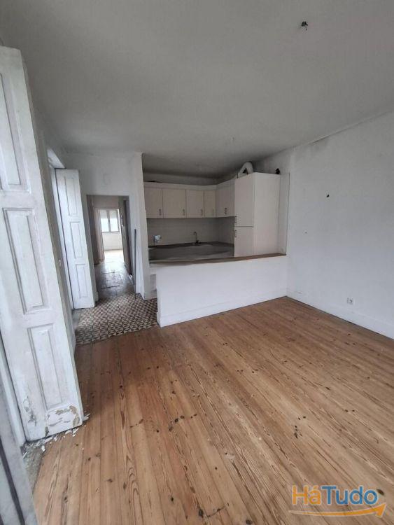 Vende se Prédio- Porto Vende se Prédio- Porto