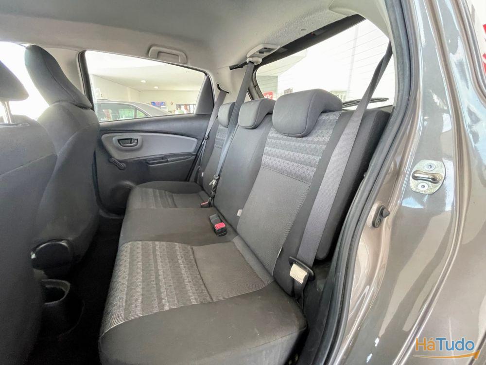 Toyota Yaris 1.0 VVT-i Comfort Toyota Yaris 1.0 VVT-i Comfort