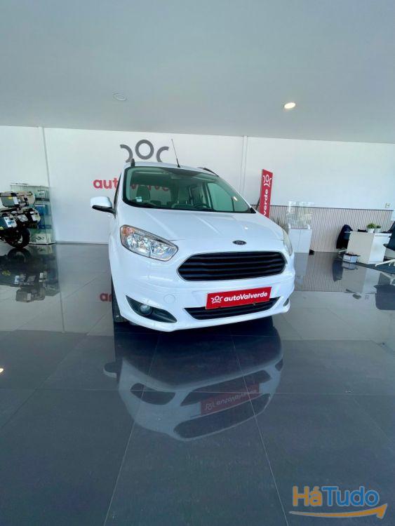 Ford Courier EcoBoost Titanium Ford Courier EcoBoost Titanium