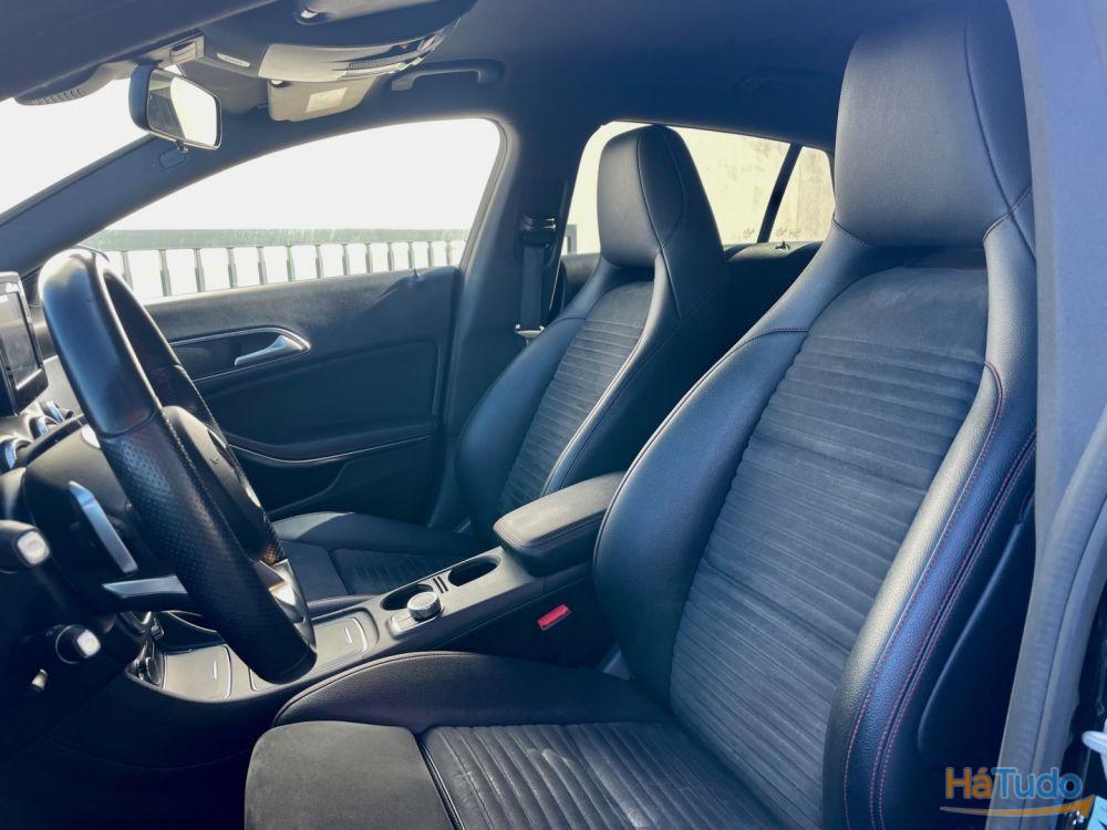 Mercedes-Benz CLA 220 Shooting Brake d 4Matic 7G-DCT AMG Line Mercedes-Benz CLA 220 Shooting Brake d 4Matic 7G-DCT AMG Line