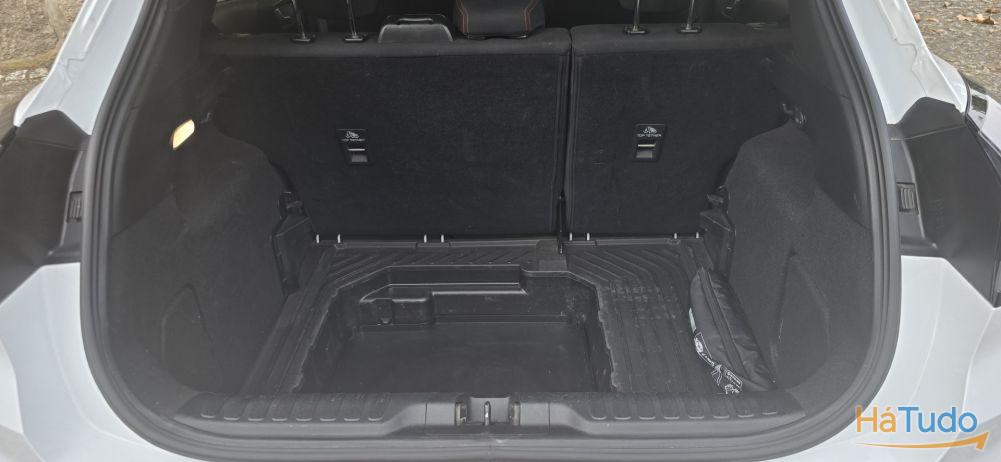 Ford Puma 1.0 EcoBoost MHEV ST-Line X Aut. Ford Puma 1.0 EcoBoost MHEV ST-Line X Aut.