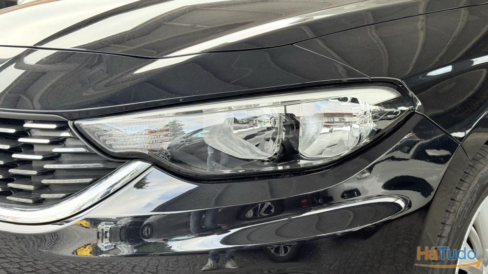 Fiat Tipo Sedan 1.4 Easy Fiat Tipo Sedan 1.4 Easy