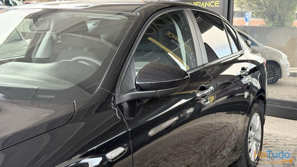 Fiat Tipo Sedan 1.4 Easy Fiat Tipo Sedan 1.4 Easy