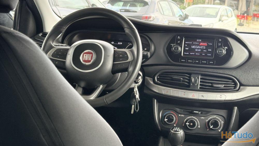 Fiat Tipo Sedan 1.4 Easy Fiat Tipo Sedan 1.4 Easy