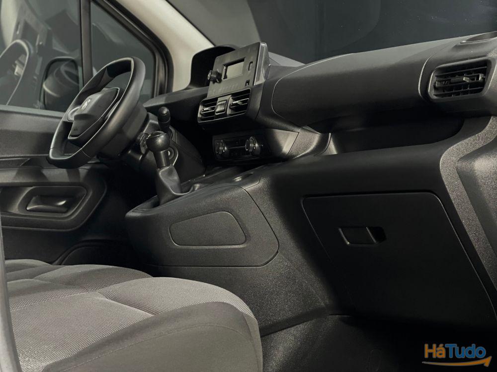 Peugeot Partner 1.6 BlueHDi L1 Pro Peugeot Partner 1.6 BlueHDi L1 Pro