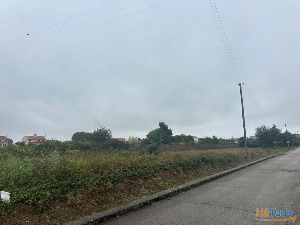 Terreno para até 3 moradias Terreno para até 3 moradias