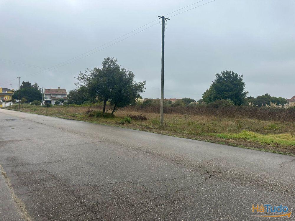 Terreno para até 3 moradias Terreno para até 3 moradias