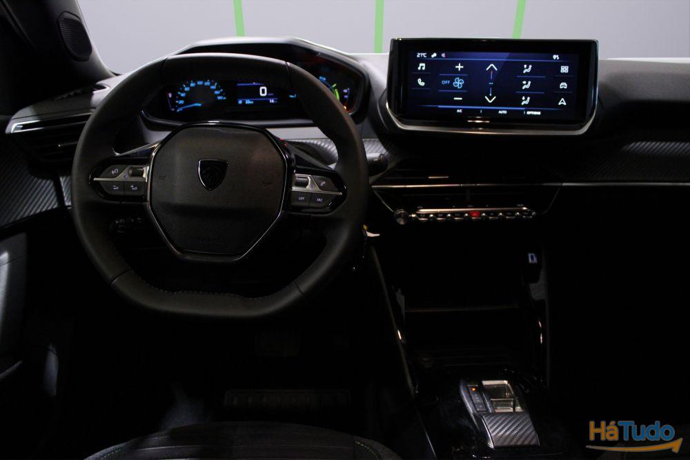 Peugeot e-2008 50 kWh Active Peugeot e-2008 50 kWh Active