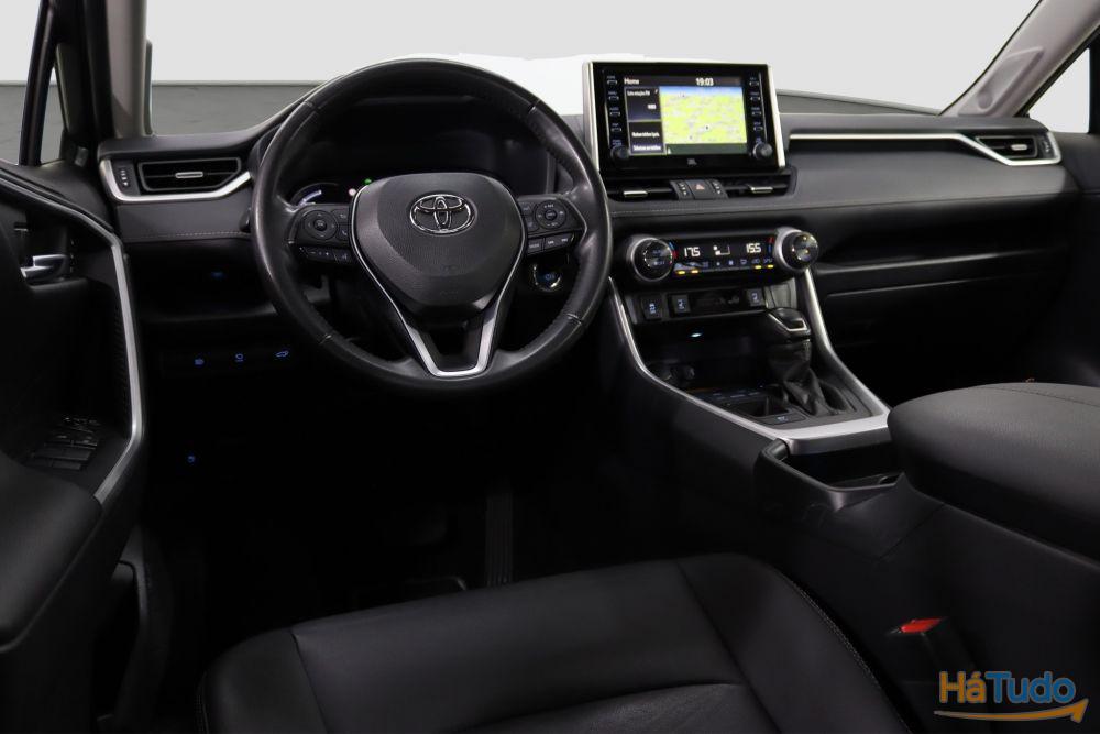 Toyota RAV4 2.5 HDF Exclusive Toyota RAV4 2.5 HDF Exclusive