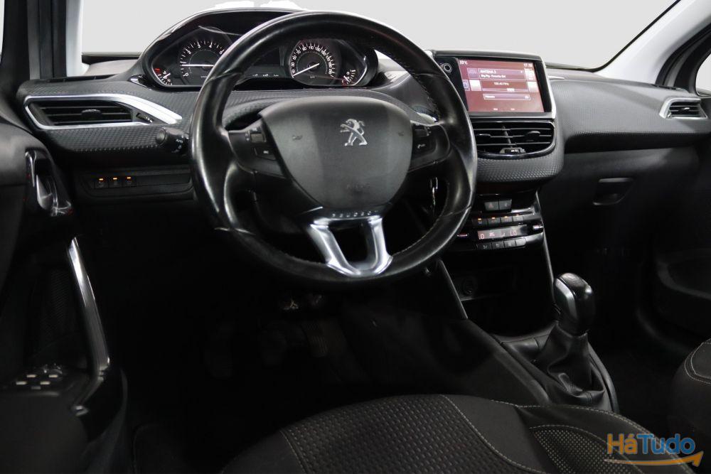 Peugeot 208 1.2 VTi SE Style Peugeot 208 1.2 VTi SE Style