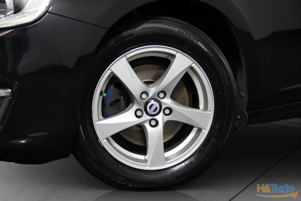 Volvo V60 1.6 D2 Momentum Eco Volvo V60 1.6 D2 Momentum Eco