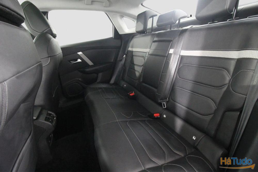 Citroën e-C4 X 50 kWh Shine Pack Citroën e-C4 X 50 kWh Shine Pack