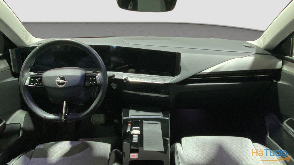 Opel Astra 1.5 D Elegance Aut. Opel Astra 1.5 D Elegance Aut.