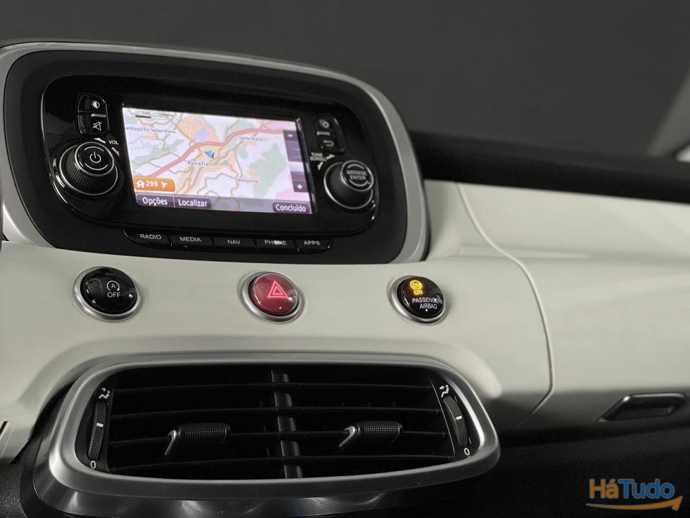 Fiat 500X 1.6 MJ Lounge DCT S&S Fiat 500X 1.6 MJ Lounge DCT S&S