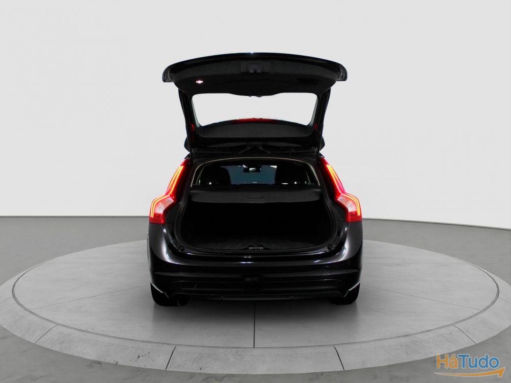 Volvo V60 1.6 D2 Momentum Eco Volvo V60 1.6 D2 Momentum Eco