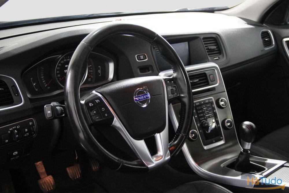 Volvo V60 1.6 D2 Momentum Eco Volvo V60 1.6 D2 Momentum Eco