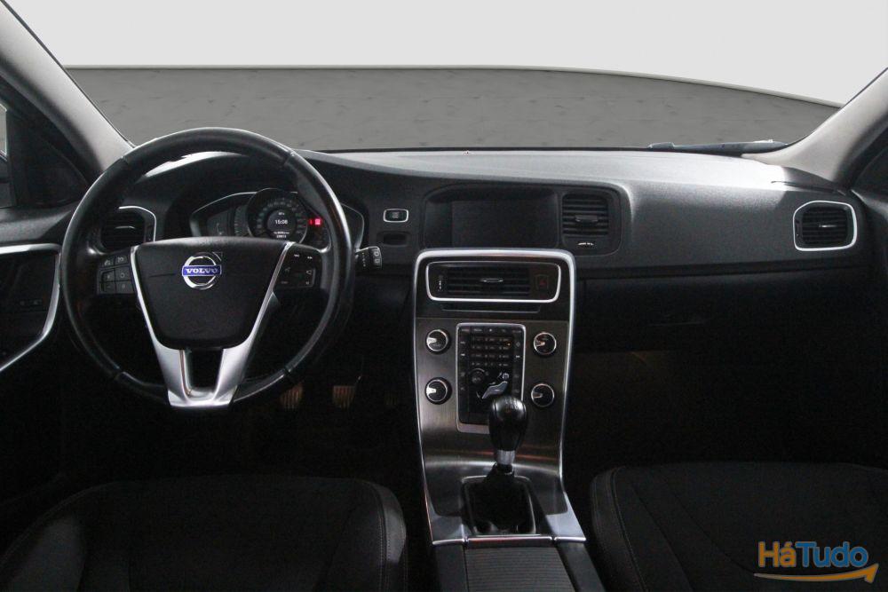 Volvo V60 1.6 D2 Momentum Eco Volvo V60 1.6 D2 Momentum Eco