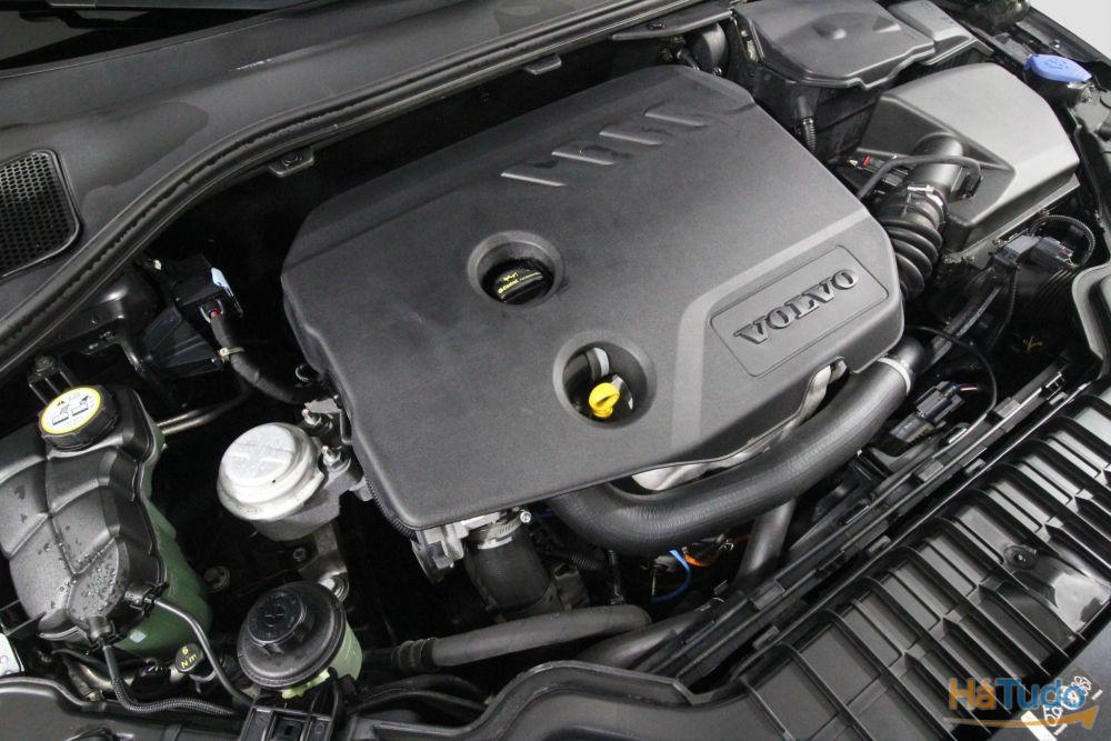 Volvo V60 1.6 D2 Momentum Eco Volvo V60 1.6 D2 Momentum Eco