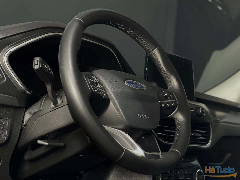 Ford Focus 1.5 TDCi EcoBlue Titanium Ford Focus 1.5 TDCi EcoBlue Titanium