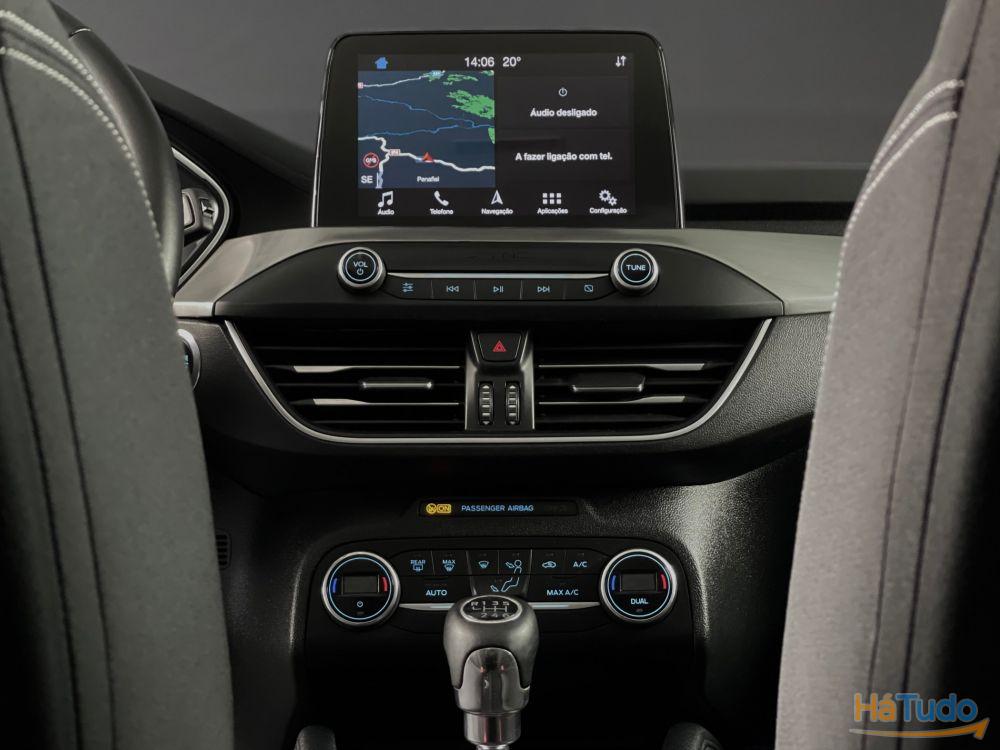 Ford Focus 1.5 TDCi EcoBlue Titanium Ford Focus 1.5 TDCi EcoBlue Titanium