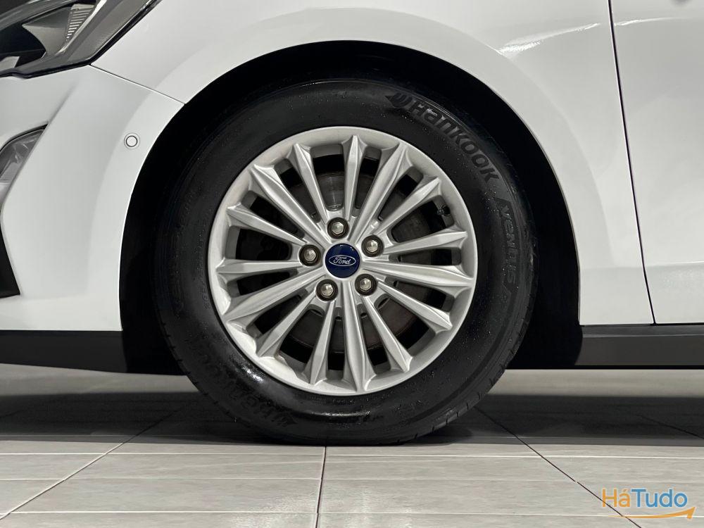 Ford Focus 1.5 TDCi EcoBlue Titanium Ford Focus 1.5 TDCi EcoBlue Titanium