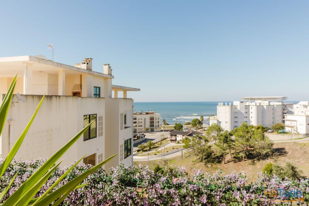 Apartamento T3 em Buarcos - com garagem ,vista Mar, Piscina e a 2 Minutos da Praia Apartamento T3 em Buarcos - com garagem ,vista Mar, Piscina e a 2 Minutos da Praia