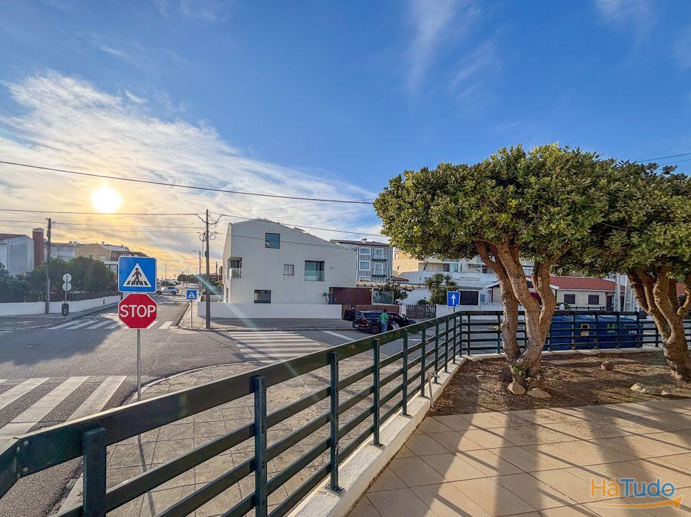 Apartamento T3 Mobilado para arrendar na Praia da Costa Costa Apartamento T3 Mobilado para arrendar na Praia da Costa Costa