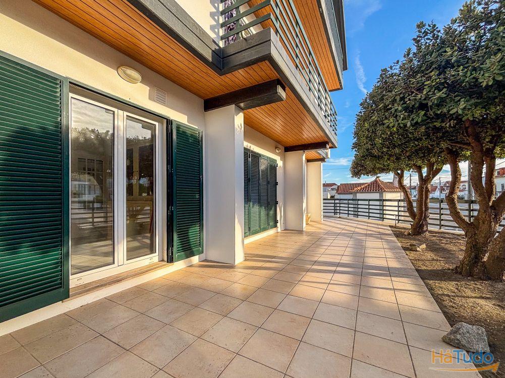 Apartamento T3 Mobilado para arrendar na Praia da Costa Costa Apartamento T3 Mobilado para arrendar na Praia da Costa Costa