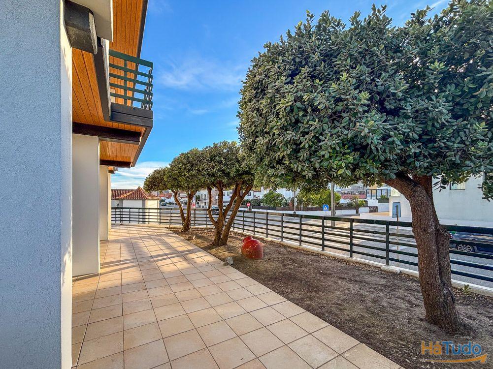 Apartamento T3 Mobilado para arrendar na Praia da Costa Costa Apartamento T3 Mobilado para arrendar na Praia da Costa Costa