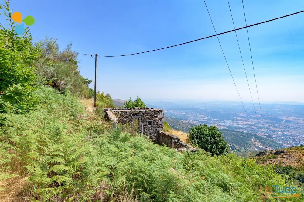 Moradia Devoluta ? Projeto Aprovado na Serra da Estrela Moradia Devoluta ? Projeto Aprovado na Serra da Estrela