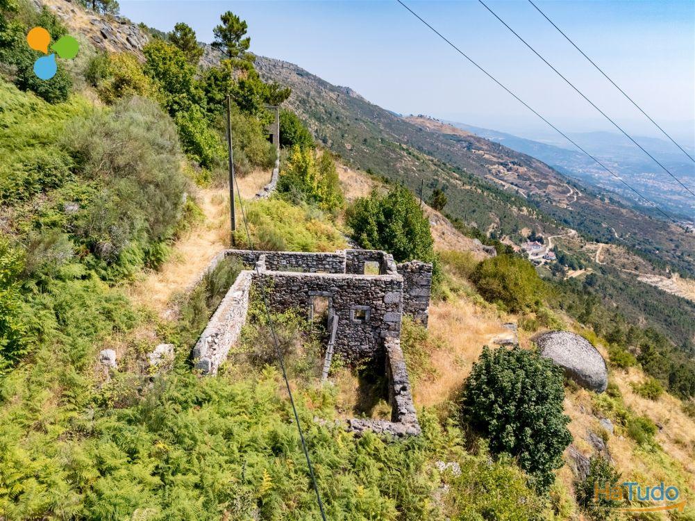 Moradia Devoluta ? Projeto Aprovado na Serra da Estrela Moradia Devoluta ? Projeto Aprovado na Serra da Estrela