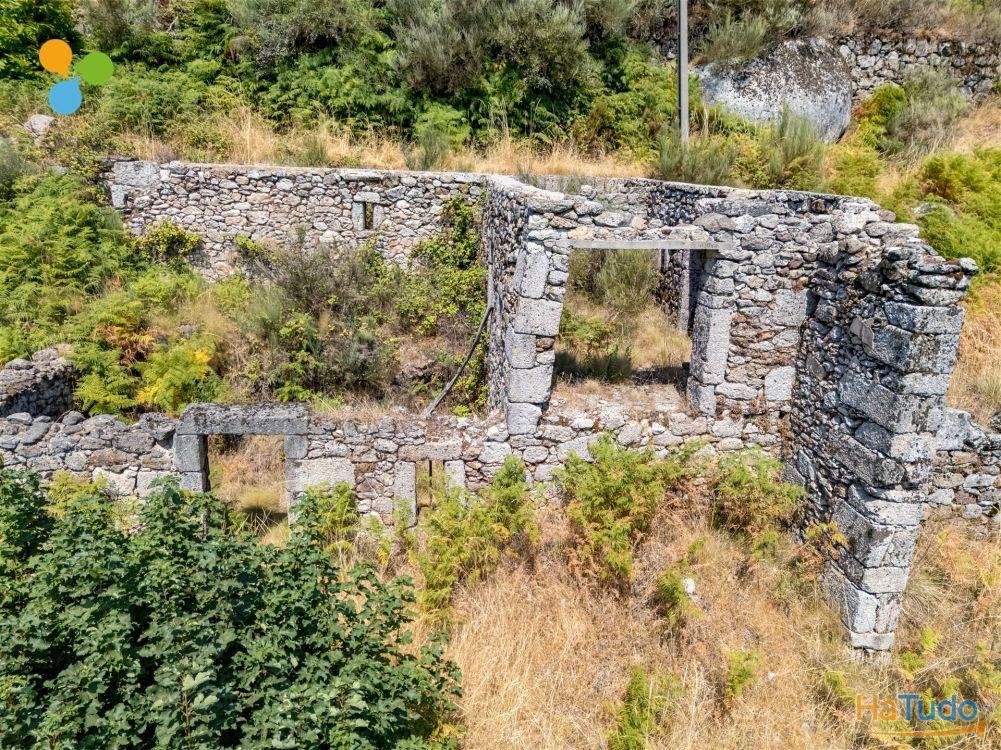 Moradia Devoluta ? Projeto Aprovado na Serra da Estrela Moradia Devoluta ? Projeto Aprovado na Serra da Estrela