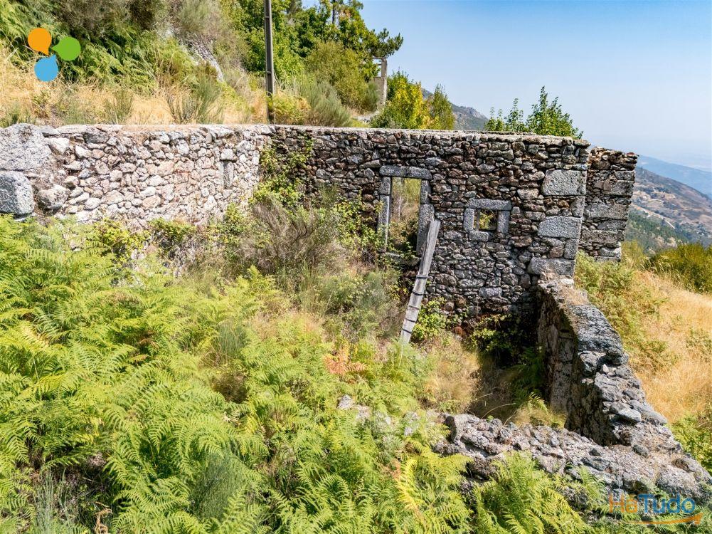 Moradia Devoluta ? Projeto Aprovado na Serra da Estrela Moradia Devoluta ? Projeto Aprovado na Serra da Estrela